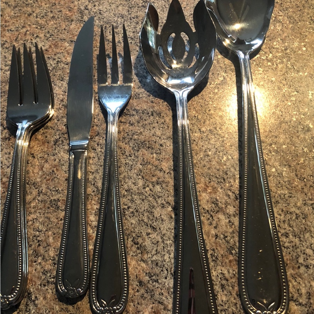 5 Piece Temptations Hostess and Carving Set